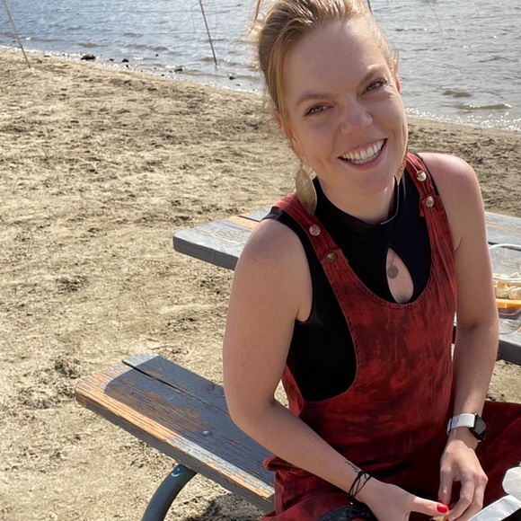 Meet your Posher, Christine - Picture 1 of 1